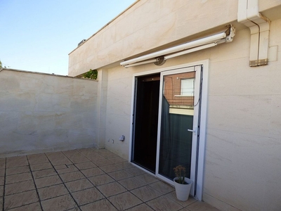 Venta de ático en Carretas - Huerta de Marzo - La Pajarita de 4 habitaciones con terraza y garaje