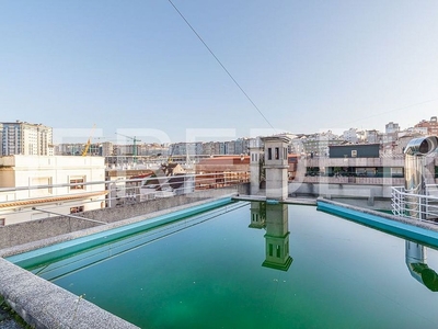 Venta de piso en Areal – Zona Centro de 3 habitaciones con terraza y piscina