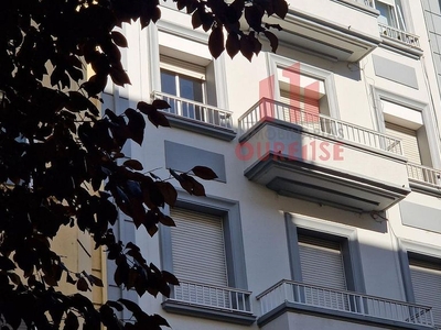 Venta de piso en Centro - Ourense de 4 habitaciones con terraza y balcón