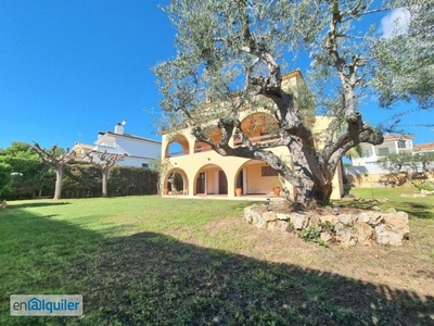 Alquiler casa terraza Els munts-platges