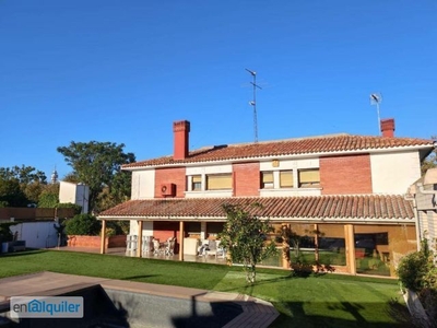 Casa / Chalet en alquiler en Zaragoza de 874 m2