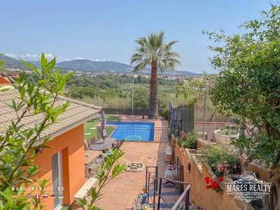 Chalet en venta en Calella, Barcelona