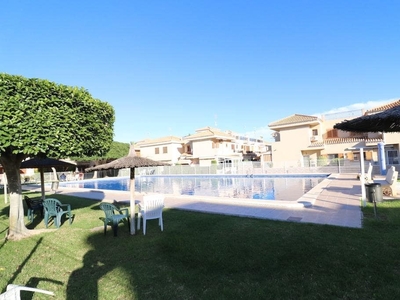 Chalet en venta en Playa Flamenca, Orihuela, Alicante