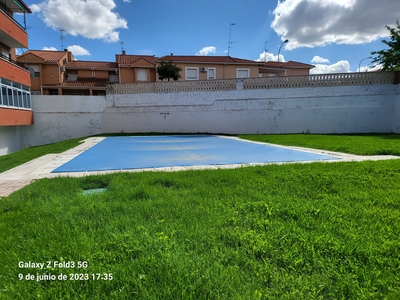 PISO EN VENTA EN VILLAREJO DE SALVANES TERCERO SIN ASCENSOR CON PISCINA Venta Villarejo de Salvanés