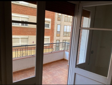 Alquiler piso alquiler piso en el barrio de co en Hospitalet de Llobregat (L´)