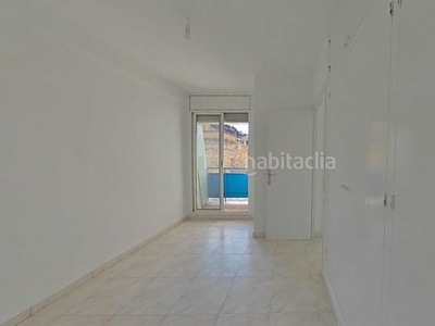 Alquiler piso primero con 2 habitaciones en Montflorit Cerdanyola del Vallès