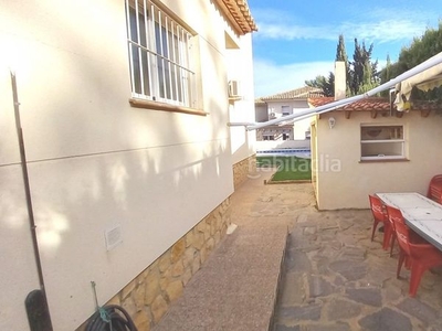 Casa con 3 habitaciones en Santa Oliva