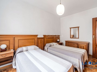 Casa con 4 habitaciones con aire acondicionado en Sant Cugat del Vallès