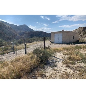 Casa con terreno en Gádor