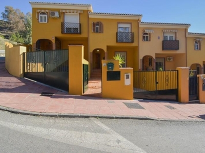 Casa en Cenes de la Vega