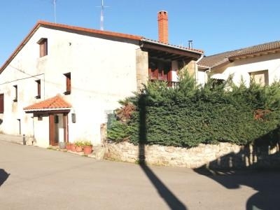 Casa en Los Corrales de Buelna