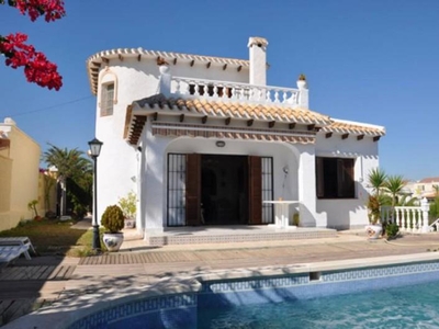 Chalet en Orihuela Costa