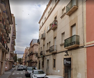 Venta Piso Tarragona. Piso de dos habitaciones en Carrer de Rebolledo 11. Con terraza
