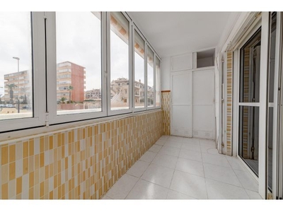 Apartamento de 3 dormitorios en Torreblanca, Torrevieja