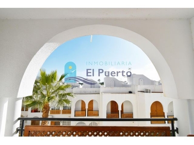 APARTAMENTO EN PLANTA BAJA CON PISCINA Y PARKING