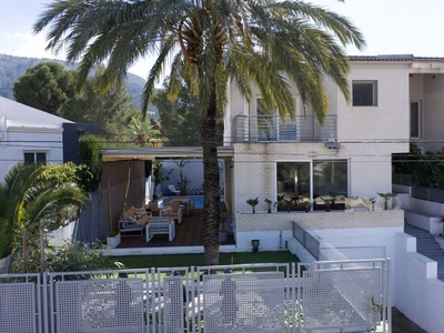 Casa-Chalet en Venta en Albir Alicante