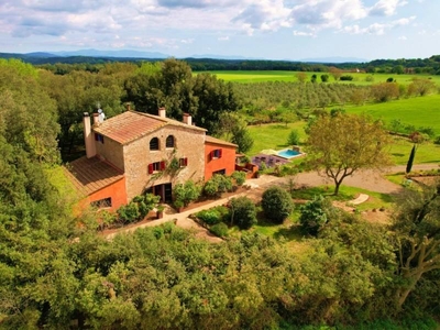 Casa con terreno en Crespià