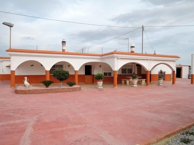 Casa con terreno en San Vicente del Raspeig