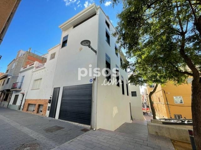 Casa pareada en venta en Carrer de les Cosconilles