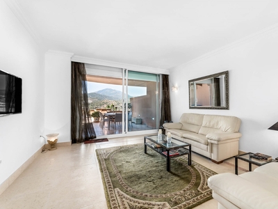 Amplio apartamento en Magna Marbella