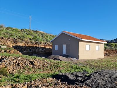 CONSTRUCCION CON AMPLIO TERRENO EN SAN MIGUEL DE ABONA Venta San Miguel de Abona