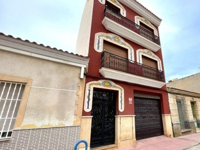 Сhalet adosado con terreno en venta en la Calle Campoamor' Torrevieja