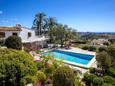 Villa con terreno en venta en la L'Andrago' Benisa
