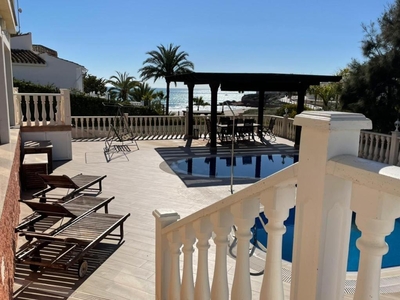 Villa con terreno en venta en la Playa Flamenca I' Orihuela