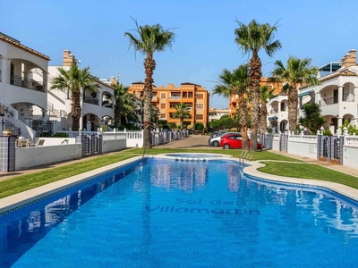 Apartamento en venta en Los Balcones, Alicante