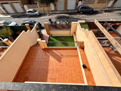 Casa adosada en venta en Huércal de Almería