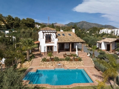 Casa con terreno en Mijas