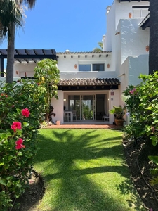 Casas de pueblo en Estepona