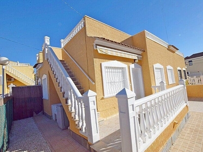 Chalet en venta en Dehesa de Campoamor, Orihuela, Alicante