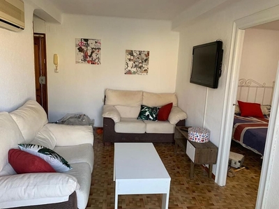 Piso en alquiler en Peñamefecit - Avda Barcelona de 2 habitaciones con muebles y aire acondicionado
