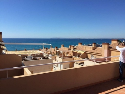 Piso en venta en Cabo de las Huertas de 5 habitaciones con terraza y piscina