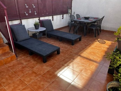 Piso en venta en calle Catedrático José Meseguer de 2 habitaciones con terraza y piscina