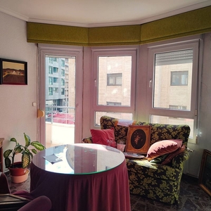 Venta de piso en Carretas - Huerta de Marzo - La Pajarita de 4 habitaciones con balcón y aire acondicionado