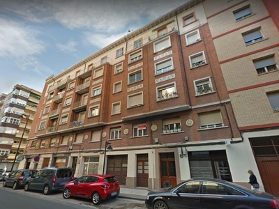 Venta de piso en este - residencia (Logroño)