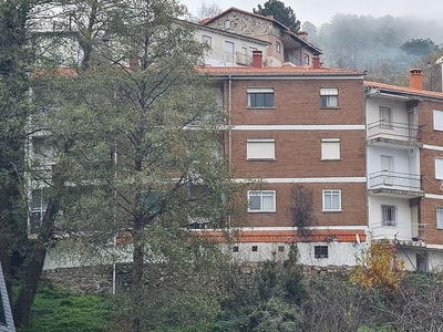 Venta de piso en Mijares de 3 habitaciones con terraza y piscina