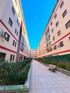 Venta de piso en Puerta de Murcia - Colegios de 2 habitaciones con terraza y piscina