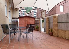 Ref.002379: Bajo con jardín y cenador de 40m2