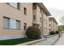 Venta Piso Tona. Piso de tres habitaciones en Calle Josep Ventura. Nuevo primera planta con terraza