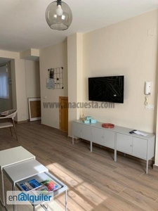 Alquiler de Apartamento 2 dormitorios, 2 baños, 0 garajes, Nuevo, en Estepona, Malaga