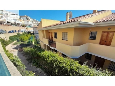 Apartamento con jardín en Mijas Faro