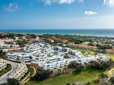 Apartamento en venta en Cabopino, Marbella, Málaga