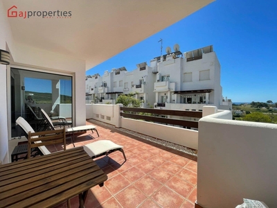 Apartamento en venta en Valle Romano Golf, Estepona, Málaga