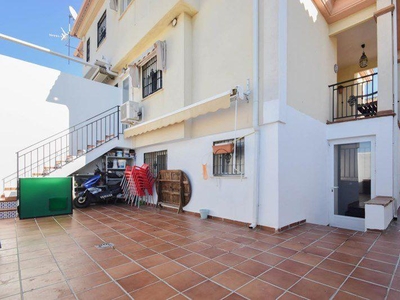 Casa adosada en venta en Pedro de Mena, 6, Ambroz