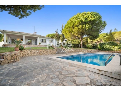 Casa en venta en Elviria