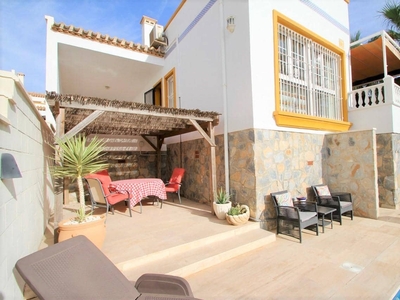 Chalet en venta en Villamartín - Las Filipinas, Orihuela, Alicante