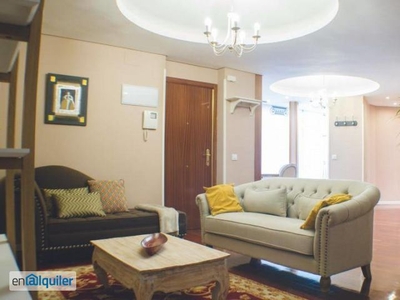 Lujo apartamento de 2 dormitorios en alquiler en Madrid centro de la ciudad
